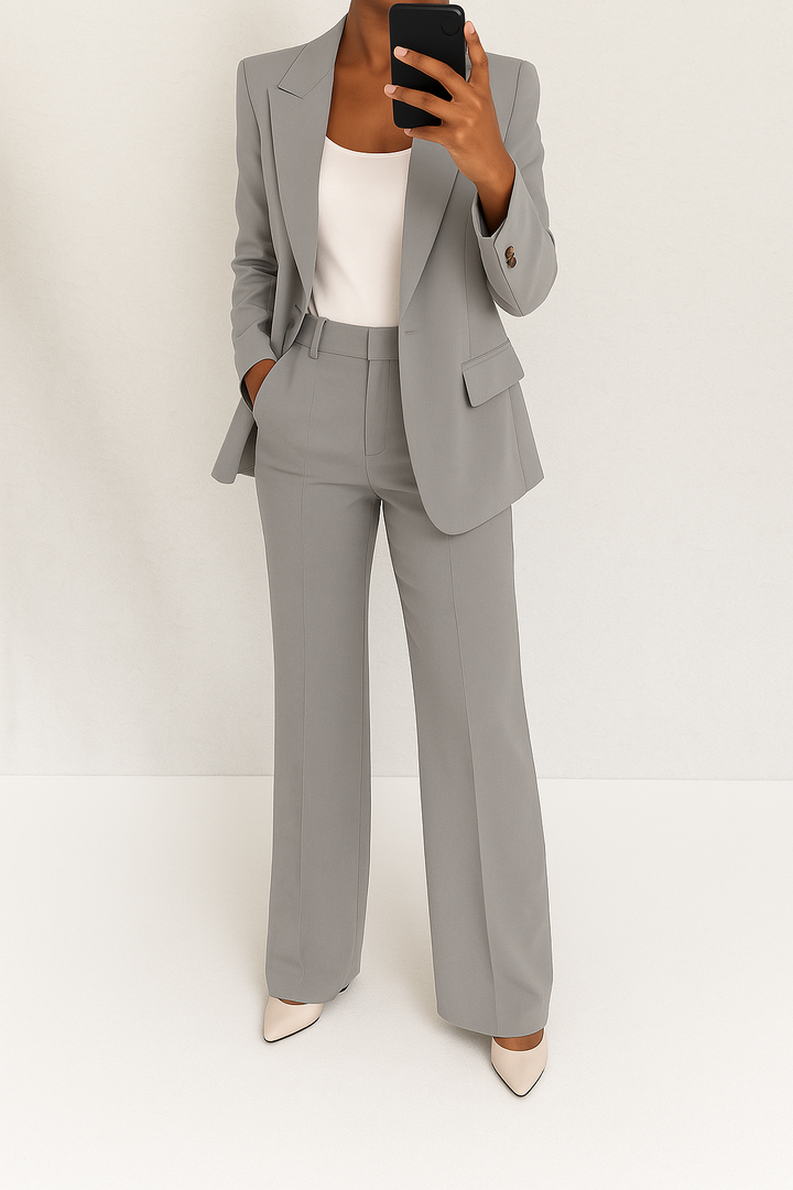 Madison Row Suit - Chicago Elegance